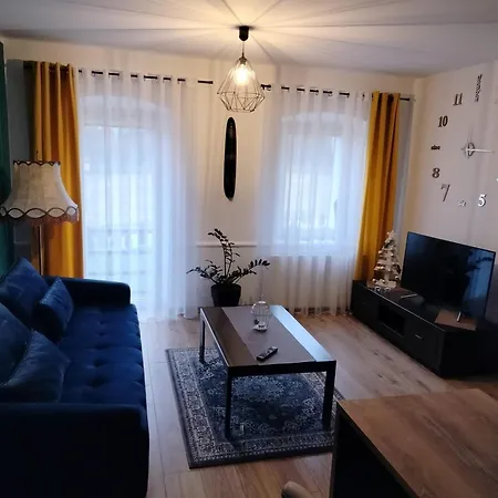 Lesna Osiem Apartment *