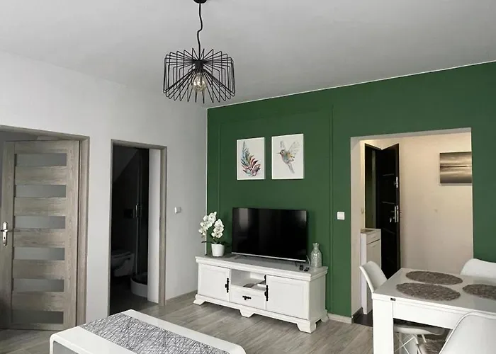 Lesna Osiem Lägenhet