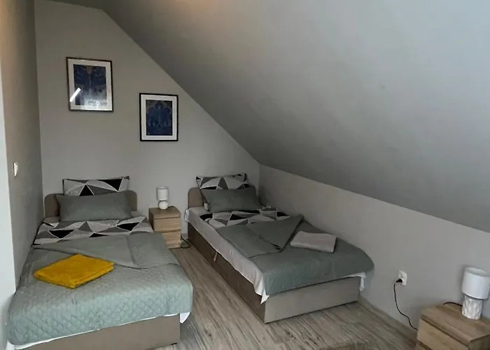 Lägenhet Lesna Osiem Jezow Sudecki